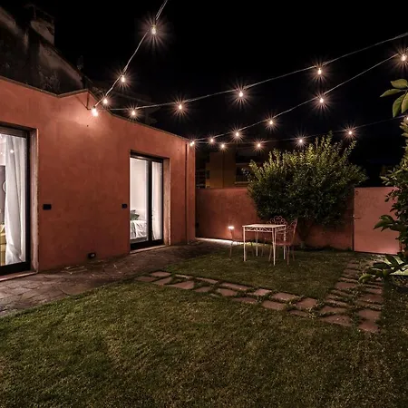 Apartament Microcosmo *